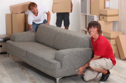 Final review stage before closing a storage complaint